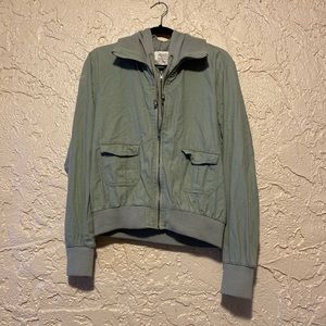 Green double zipper jacket
